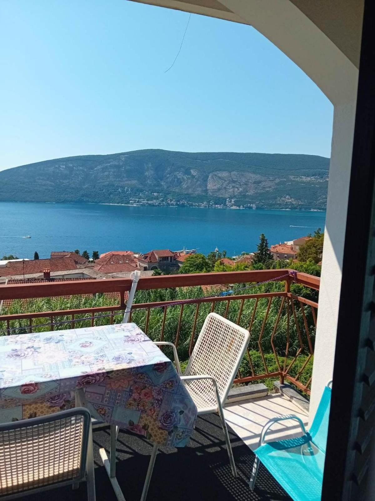 Guest House Cinderella Herceg Novi Exterior photo